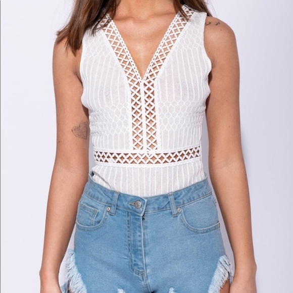 Crochet Lace Trim Mesh Back Sleeveless Bodysuit 4 NWT - Picture 3 of 7